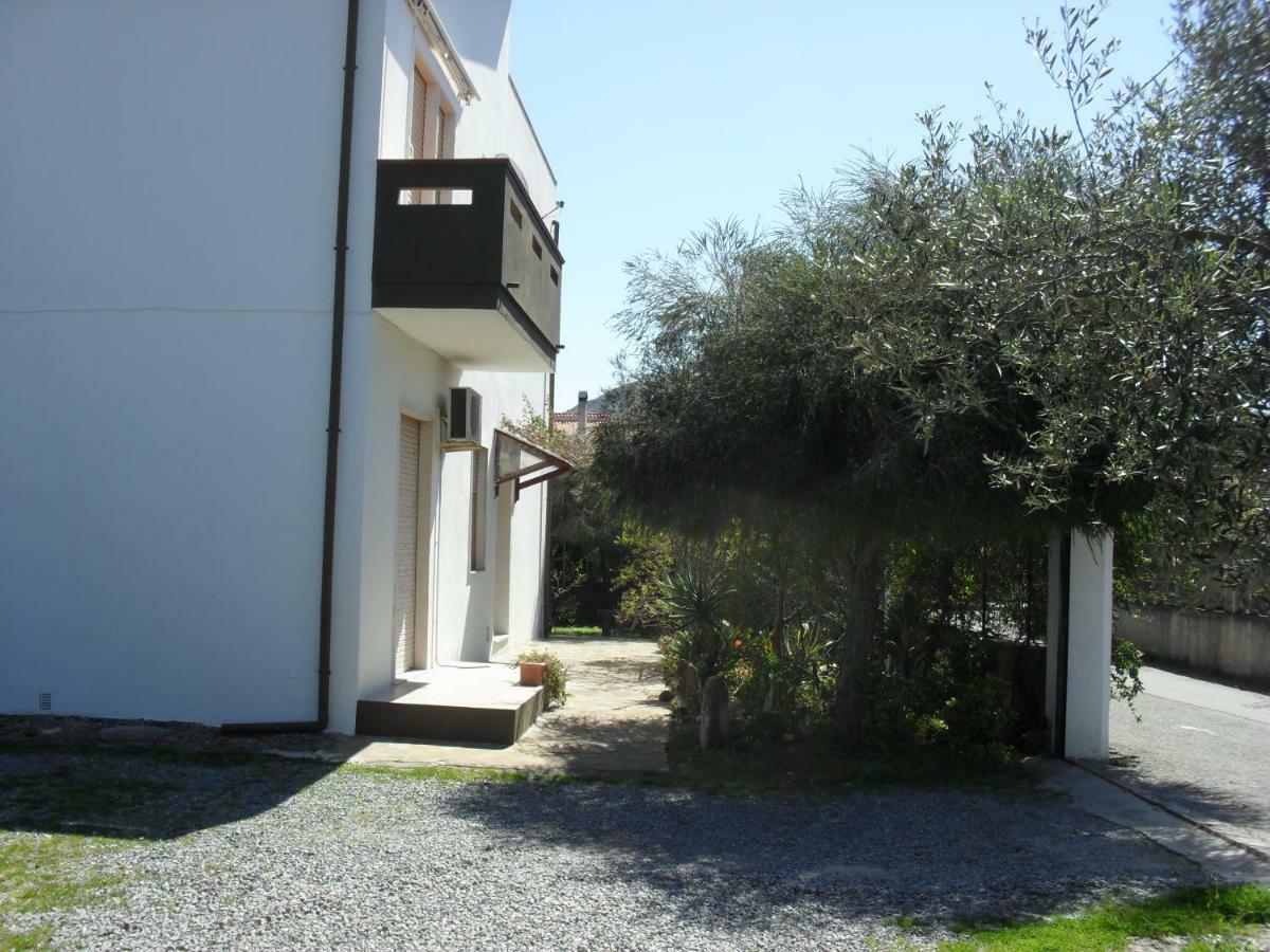 Casa Vacanze"Il Bouganville" Carbonia Exteriér fotografie